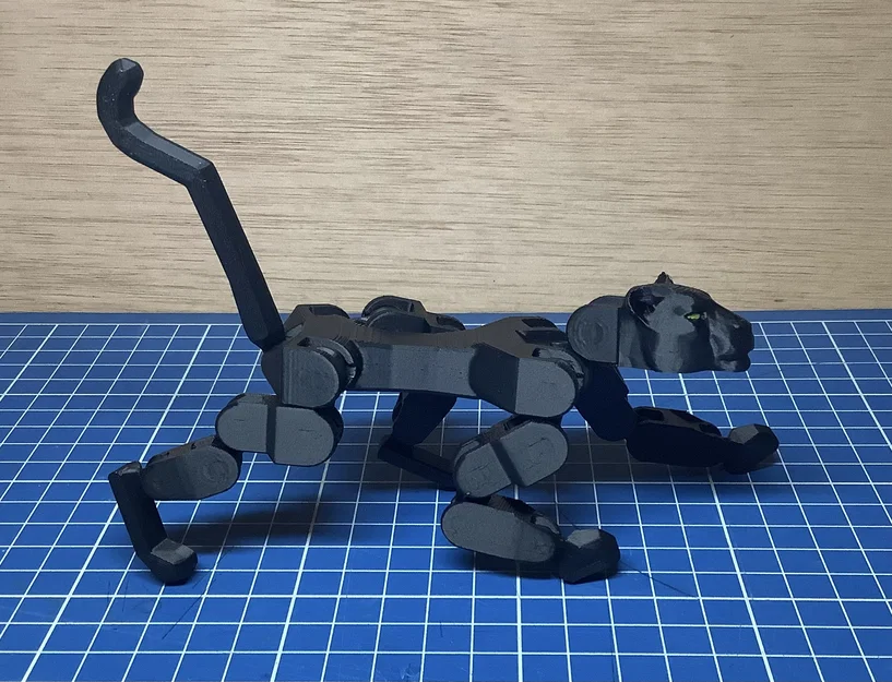 Black Panther - Mô hình in liền khối (print-in-place) có thể tạo dáng linh hoạt - Image 5