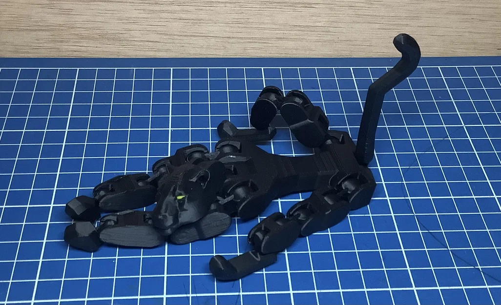 Black Panther - Mô hình in liền khối (print-in-place) có thể tạo dáng linh hoạt - Image 7