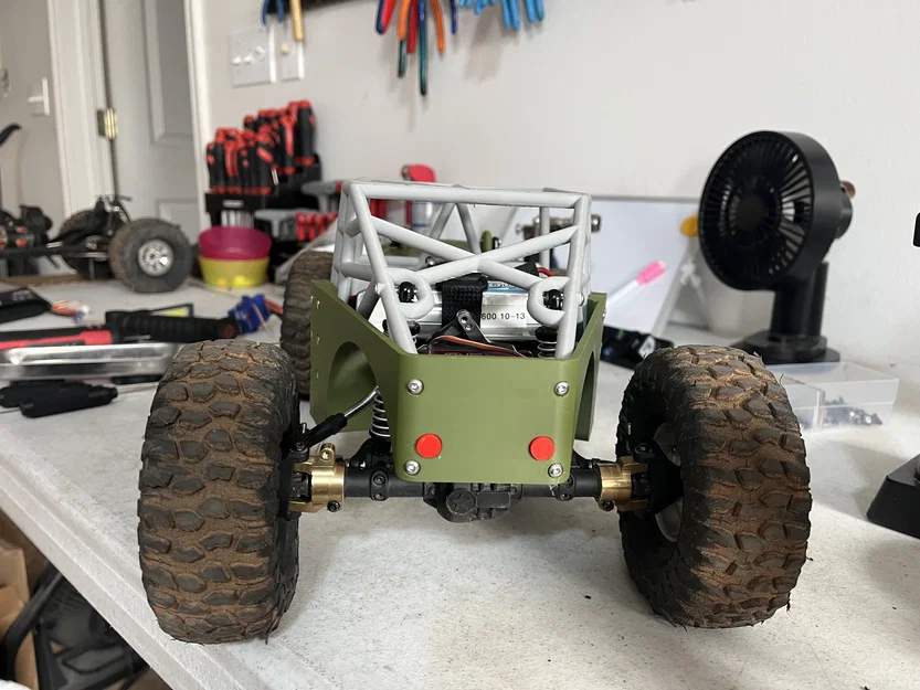 Mô hình xe Willy's Jeep tỷ lệ 1/10 - Image 4