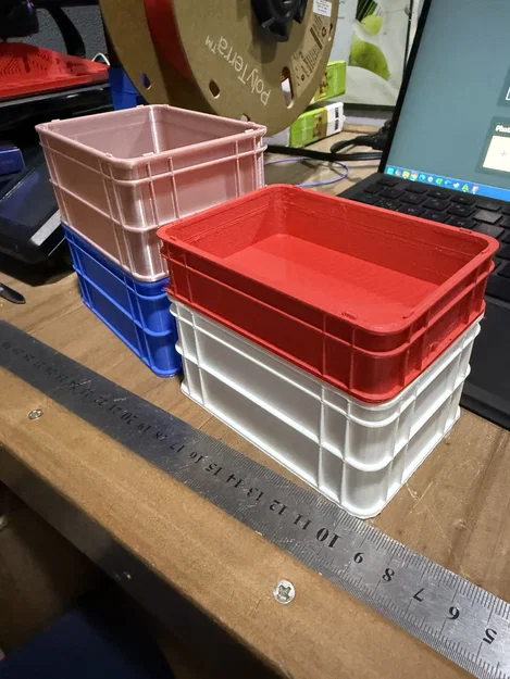 Mô hình thùng chứa mini xếp chồng (Stackable Crate Half Tall) 3D - Image 1