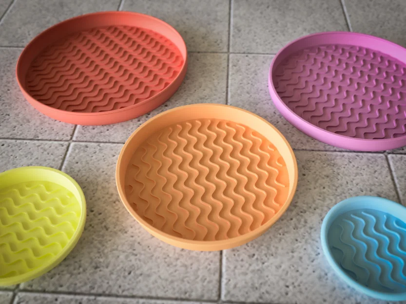 Đĩa lót chậu cây dạng tròn với nhiều kích thước và kiểu viền đa dạng - Image 1