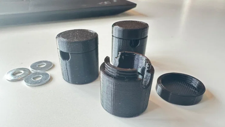 Giá treo dây điện trần nhà kiểu dáng tối giản nhưng sang trọng - Image 2