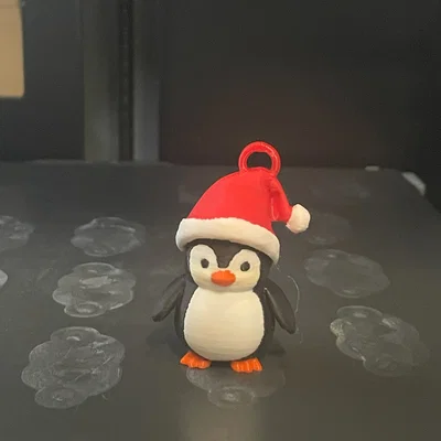 Mô hình chim cánh cụt đội mũ Noel trang trí Giáng sinh cực đáng yêu