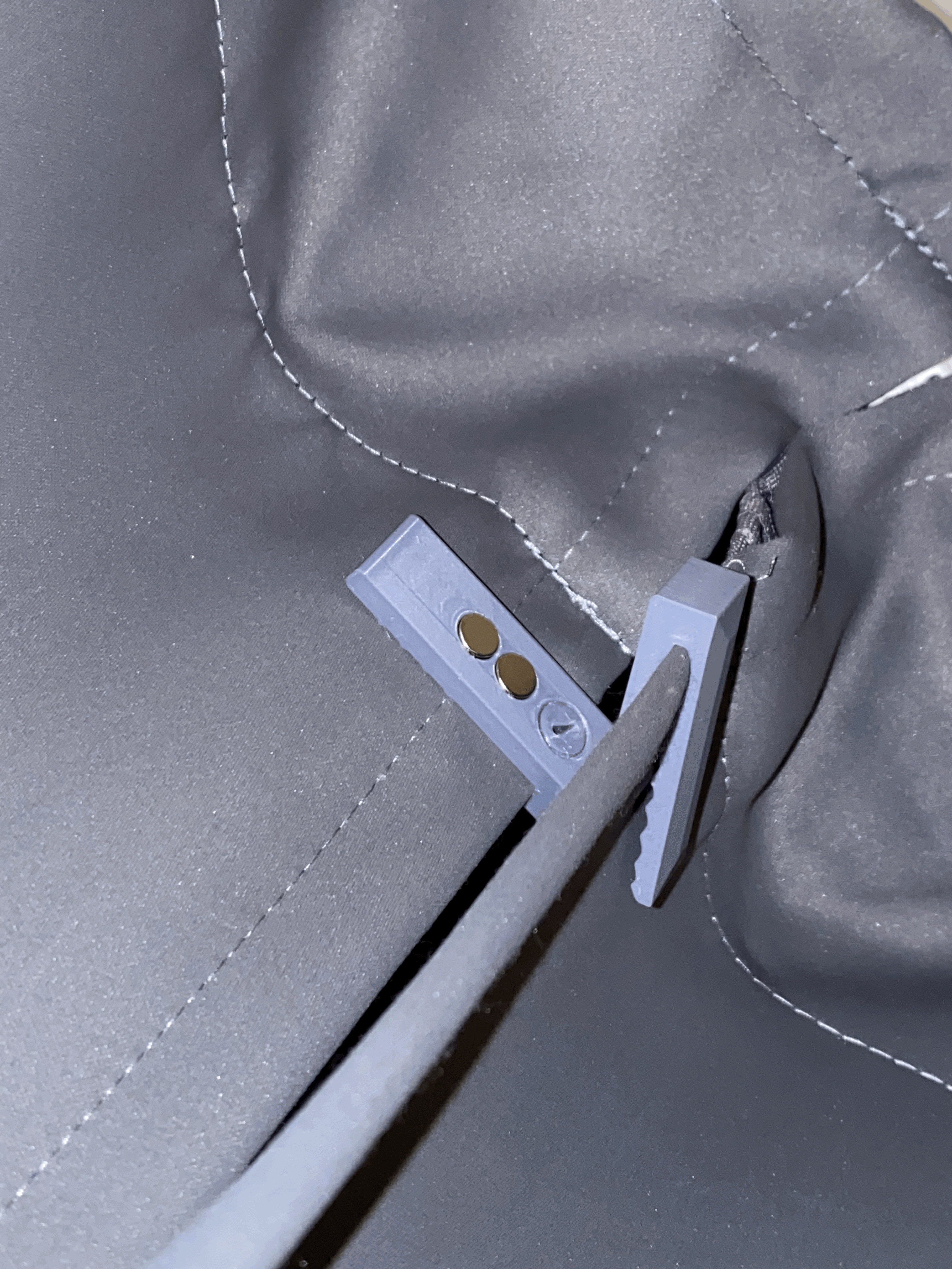 Kẹp rèm nam châm chống hở sáng (Magnetic curtain clips) in 3D - Image 3