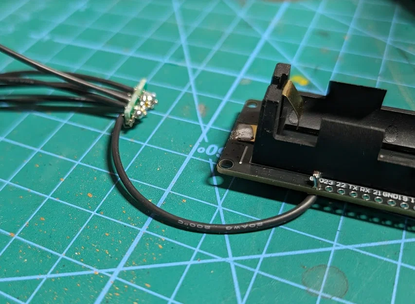 Remote điều khiển từ xa cho tàu Lego Duplo dùng ESP32 - Image 15