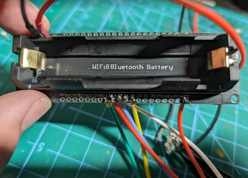 Remote điều khiển từ xa cho tàu Lego Duplo dùng ESP32 - Image 17