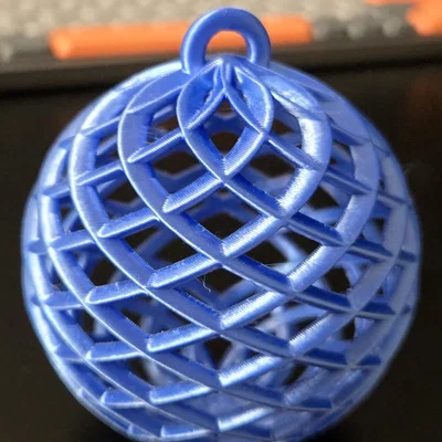 Quả cầu trang trí Giáng sinh dạng xoắn ốc in 3D đẹp mắt
