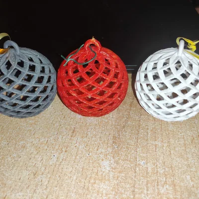 Quả cầu trang trí Giáng sinh dạng xoắn ốc in 3D đẹp mắt