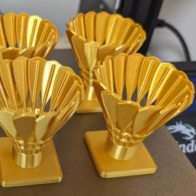 Mô hình cúp cầu lông Badminton Trophy cải tiến độ bền