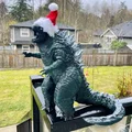 Mô hình Godzilla trang trí đỉnh cây thông Noel - Thumbnail 1