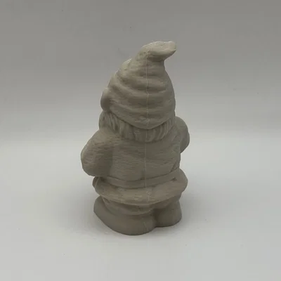 Ông già Noel Tí hon (Gnome) Cầm Giỏ Quà Giáng Sinh
