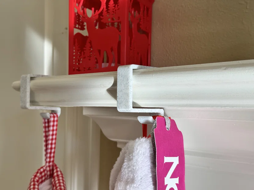 Móc treo tất giáng sinh in 3D cho kệ lò sưởi tiện lợi - Image 2