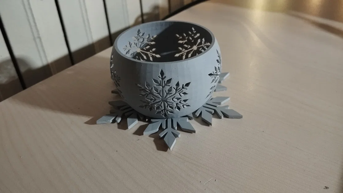Đèn nến hình bông tuyết (Snowflake Candle Holder) trang trí Giáng sinh - Image 3