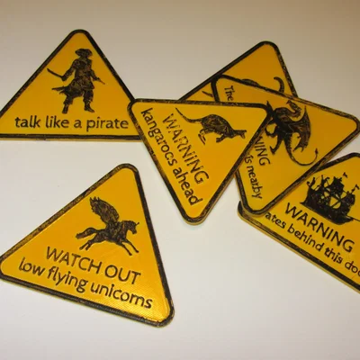 Biển Cảnh Báo Tùy Chỉnh (OpenSCAD)