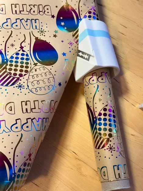 Dụng cụ hỗ trợ cắt giấy gói quà tiện lợi (Gift Wrapping Paper Cutting Tool) - Image 1