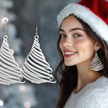 Bông Tai Hình Cây Thông Noel 3D - Mẫu In Lễ Hội Độc Đáo - Thumbnail 1