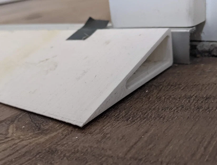 Cầu dẫn dốc hỗ trợ robot hút bụi vượt ngưỡng cửa tiện lợi - Image 3