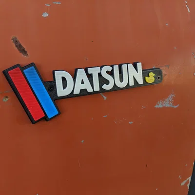 Logo Chắn Bùn Tùy Chỉnh Cho Datsun 620