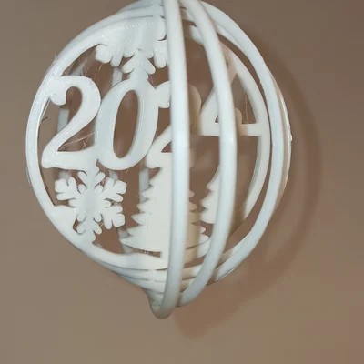 Quả cầu trang trí Giáng sinh 3D in tại nhà đơn giản đẹp mắt