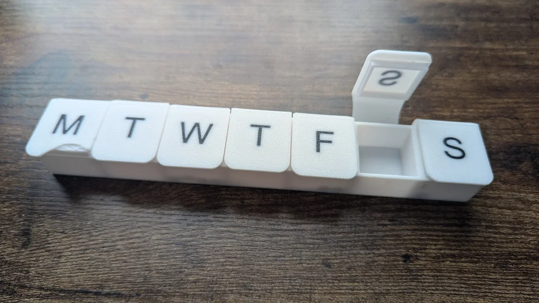 Mẫu in 3D hộp đựng thuốc hàng tuần tiện lợi - Image 1