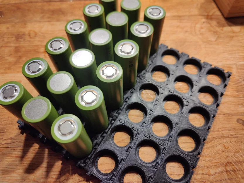 Khung giữ/Vỉ gài cell pin 26700/26650 dạng khớp nối - Image 1