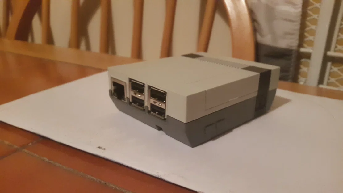 Vỏ Case Raspberry Pi 3 & 4 Thiết Kế Nintendo NES Cực Nhỏ Gọn - Image 2