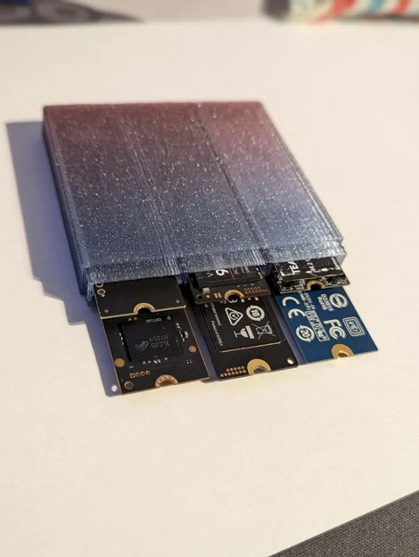 nvme-case-x6: Hộp đựng 6 ổ NVMe SSD siêu gọn và chắc chắn - Image 1