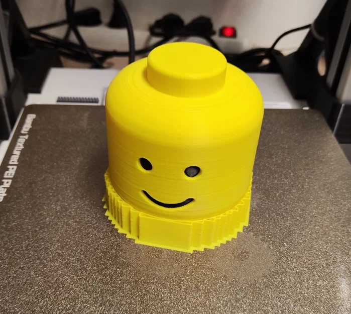 Nắp đậy móc kéo xe hơi hình đầu Lego độc đáo - Image 3