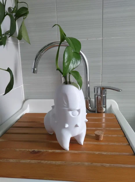 Chậu Chikorita (Chikorita Pot) - Image 1