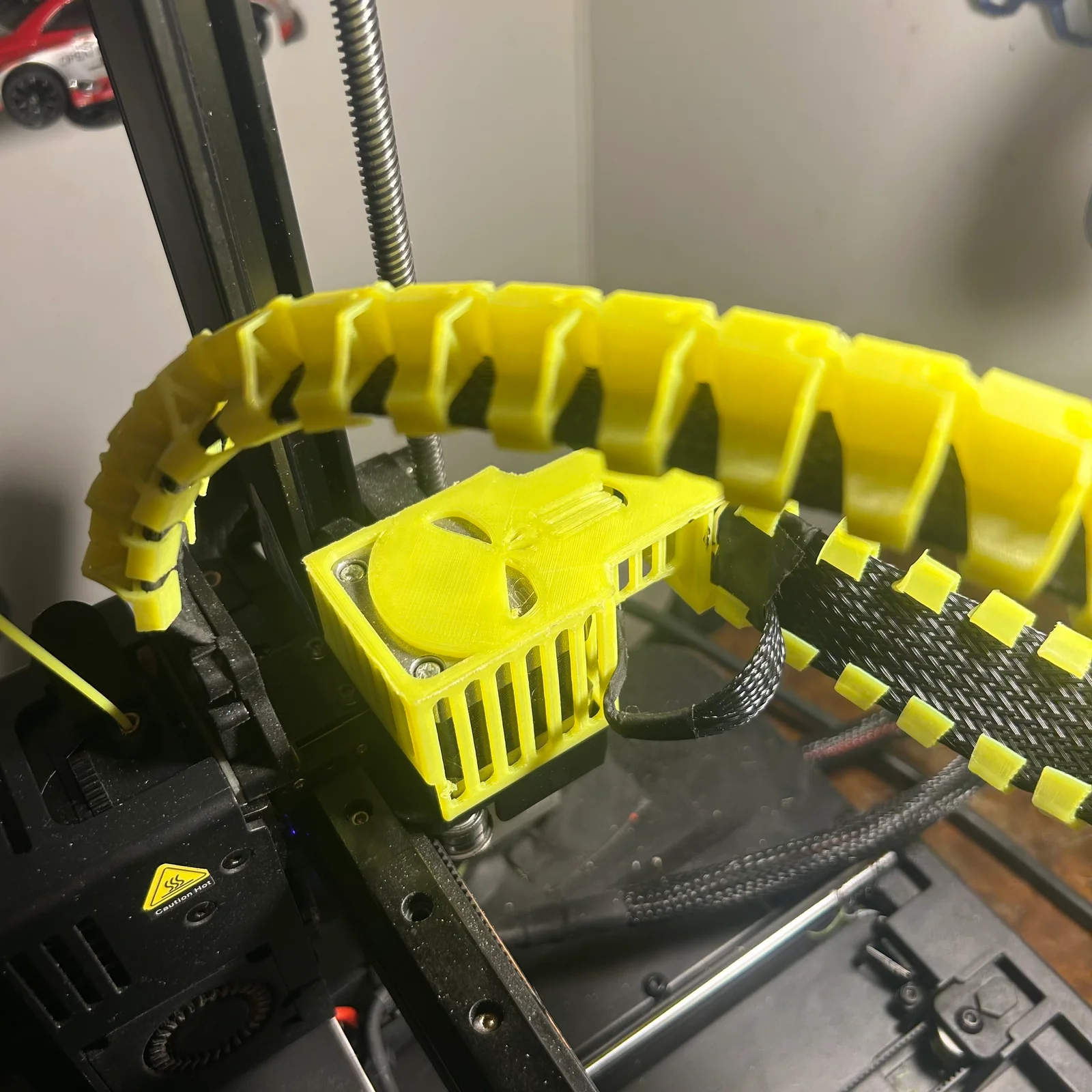 Nắp bảo vệ động cơ và giá đỡ cáp Punisher cho Ender 3 V3 KE 1