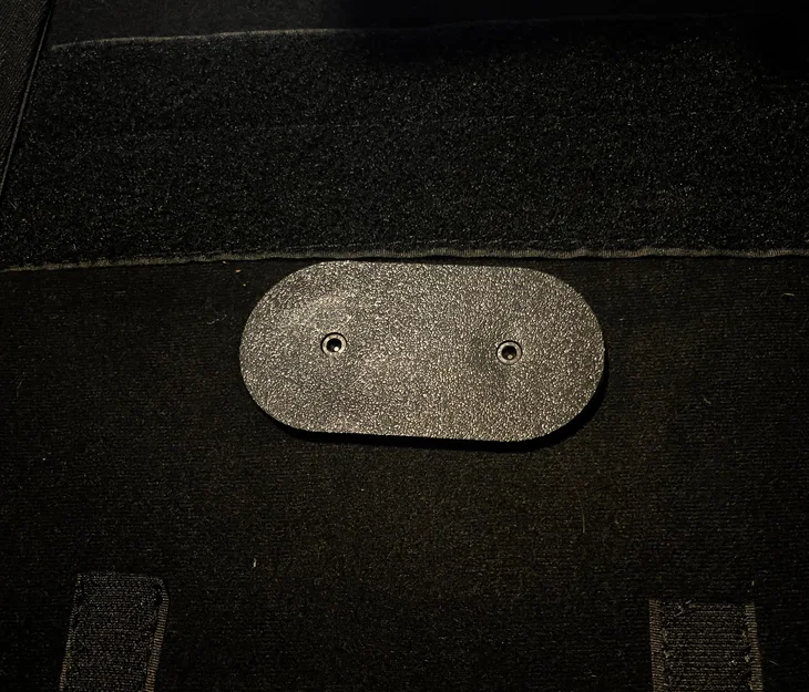 Ngàm gắn Bass Shaker qua lỗ đai ghế NRG - Image 2