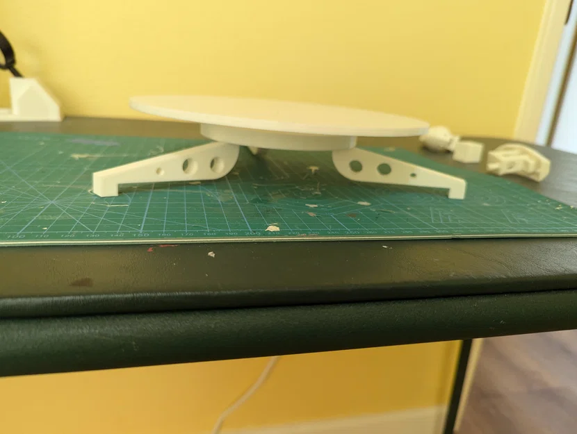 Bàn xoay tự chế hỗ trợ sơn mô hình 3D (3D Printed Painting Turntable) - Image 3