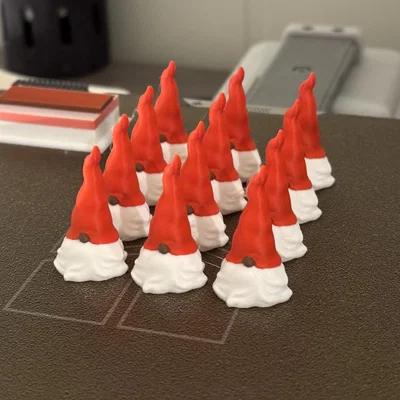 Gnome Giáng Sinh Râu Quai Nón (The Bearded Christmas Gnome)