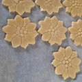 Khuôn Cắt Bánh Quy Hoa Trạng Nguyên (Poinsettia Cookie Cutter) - Thumbnail 6