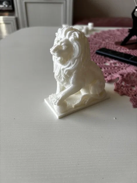 Mô hình 3D Lion King - Tượng sư tử oai vệ trang trí bàn làm việc - Image 1