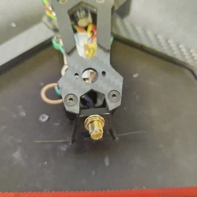 Ngàm gắn anten và VTX cho khung FPV GEPRC Mark4 tiện lợi