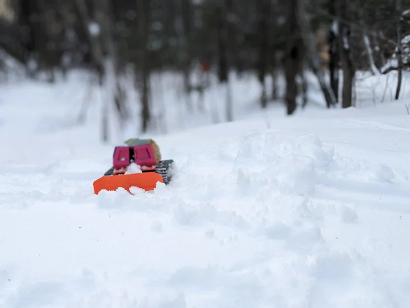 Xe ủi tuyết điều khiển từ xa (RC Snowcat) tỉ lệ 1:24 - Image 7