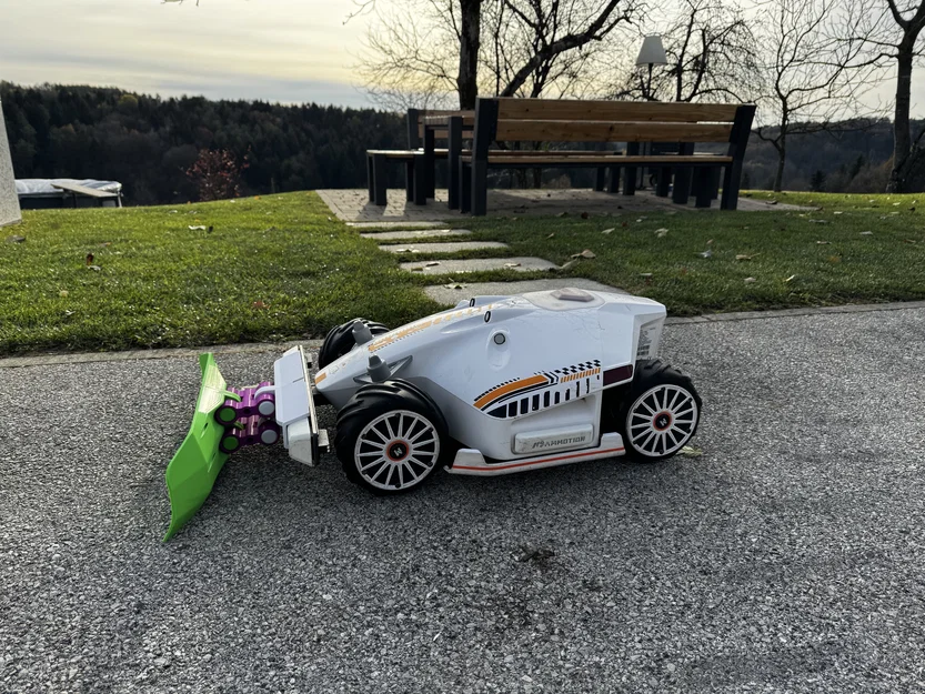 Lưỡi ủi tuyết Mammotion Luba (Mammotion Luba Snow Plow) - Image 2