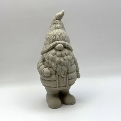 Christmas Gnome với Áo Khoác (Christmas Gnome with Jacket)