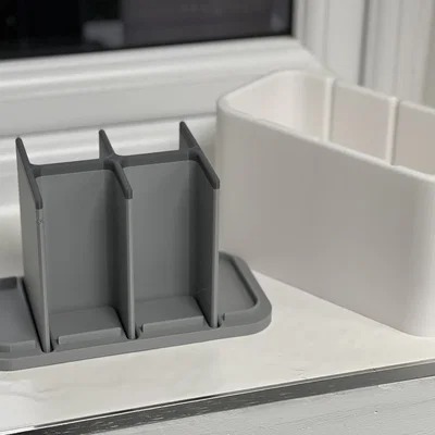 Bathroom Caddy – Kệ đựng đồ nhà tắm kiểu Joseph Joseph