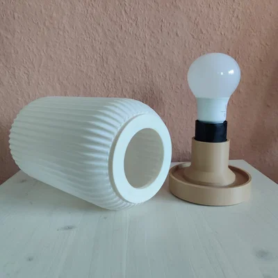 Đèn bàn đầu giường gân hiện đại (Modern Ribbed Night Stand Lamp)