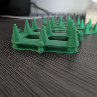 Anti-Cat Spikes (Gai Chống Mèo)