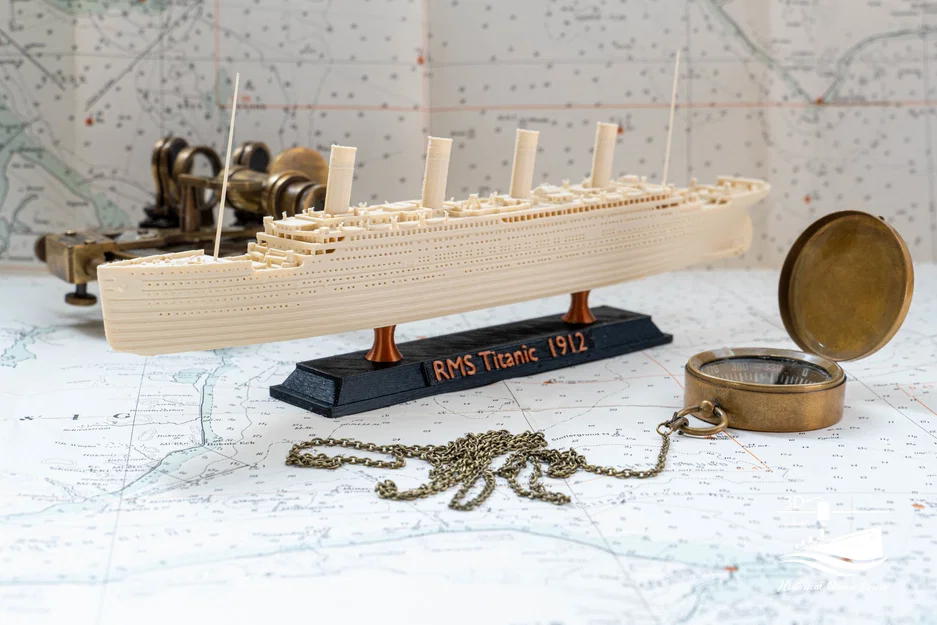RMS Titanic 1:1000 – Mô hình tàu lịch sử dễ in kèm stand - Image 1