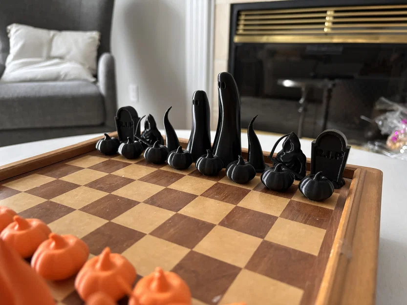 Bộ Cờ Vua Halloween Chess Set In 3D Độc Đáo - Image 2