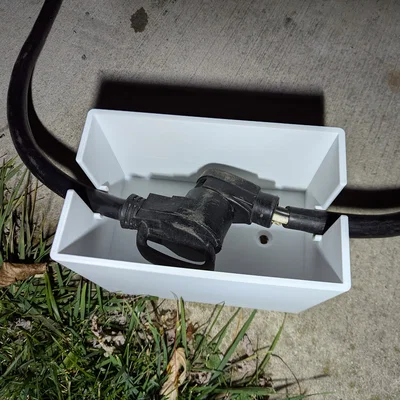 Nắp che an toàn cho dây nối RV (RV Extension Cord Safety Cover)