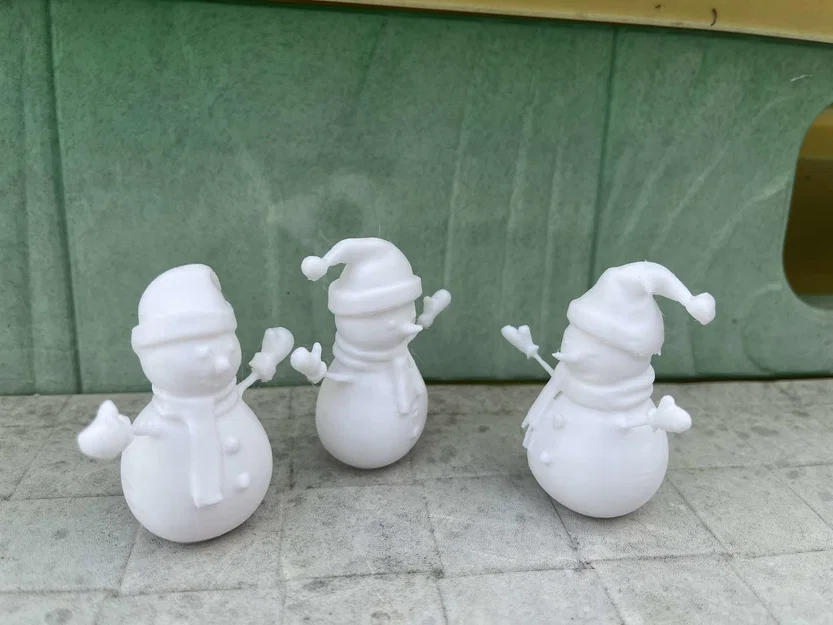 Người tuyết có găng tay và mũ - Image 4