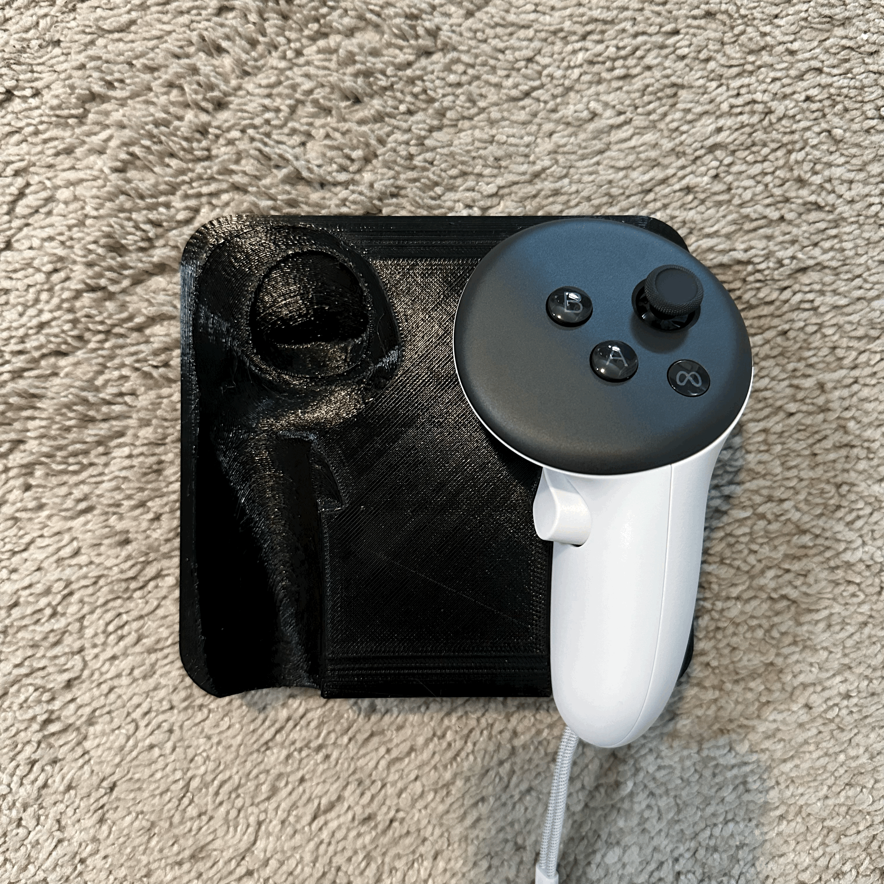 Đế giữ tay cầm Meta Quest 3 gọn gàng - Phụ kiện in 3D hữu ích - Image 1