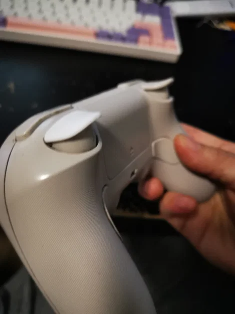 Miếng trigger plate cho 8Bitdo SN30 Pro+ / Pro2 (bản remix ôm khít hơn) - Image 1