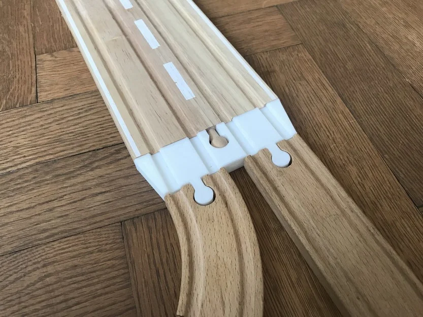 Đầu nối Đường đôi sang 2 Đường đơn - Brio/IKEA Wooden Train Track - Image 3