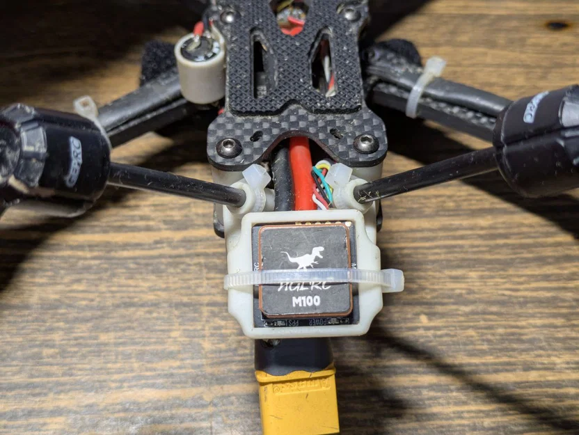 Giá đỡ GPS và 2 ăng-ten cho khung FPV Apex Evo 5 - Image 2
